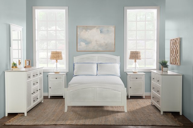 BD128-1202 FULL BED ROOM SCENE